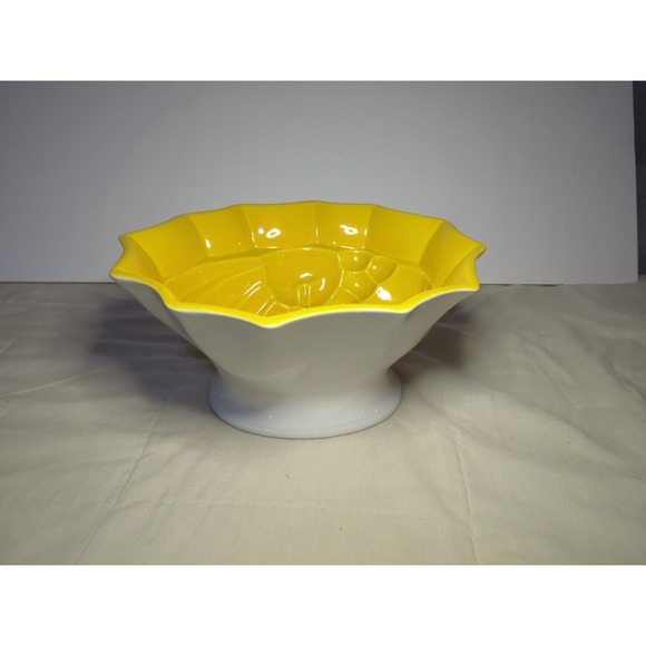 GG England Jello Jelly Fruit Mold‎ Yellow Ceramic Galloping Gourmet Kitchen VTG - Picture 1 of 6